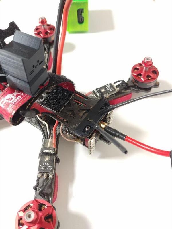 FPV Quad Rx Antenna Mount (Frame: Dragon HX5)