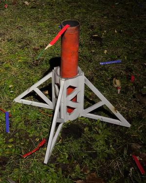 Firework Mortar Rocket Stand (Magnetic) 90mm