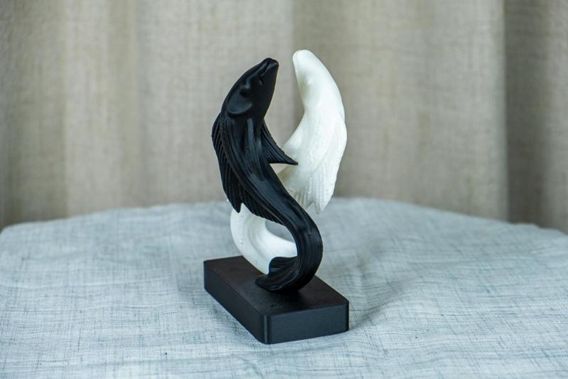 Yin-Yang Koi Sculpture – Harmony in Motion