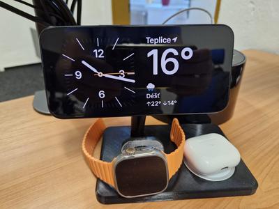 iPhone Stand