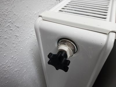 Air vent key radiator