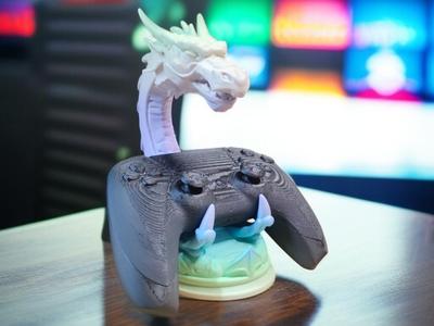 Controller Holder – The Regal Rest for Your Gamepad!