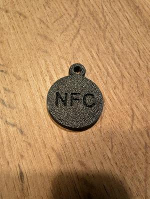 Semplice portachiavi per TAG NFC - Simple NFC TAG Keychain