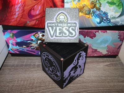 MTG EDH Commander Showcase Deck Box - Liliana Vess