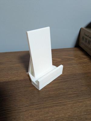 Minimalist Ansel-Style Phone Stand