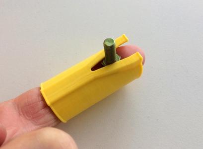 Finger Wrench (digit spanner)