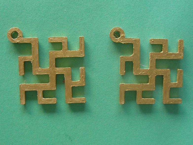 Náušnice (Earrings)