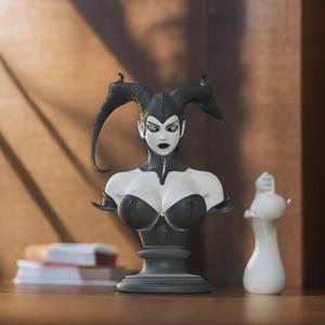 Bust Succubus