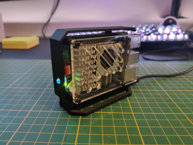 "The Sandwich" (Raspberry Pi 5 M2 SSD Case)
