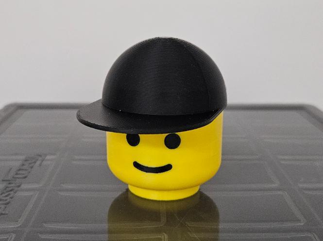 Cap without logo for my Brick figures