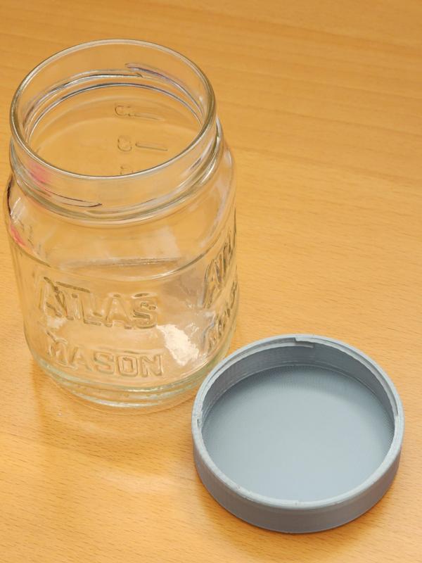 This lid fits Atlas Mason jars.