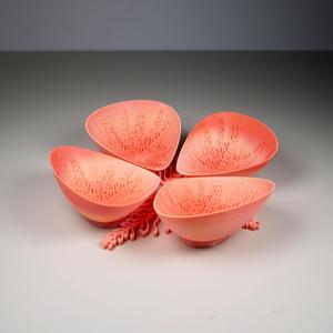 Patterned dish set