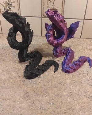 Dragon Wine bottle display stand (no supports required, 2 versions included)