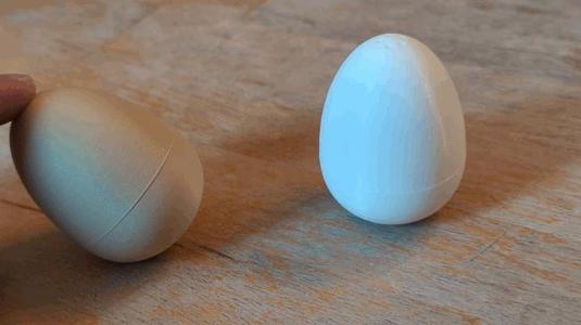Eggcellent Wobbly Salt & Pepper Shaker