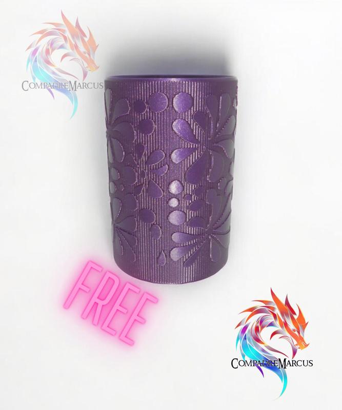 Petal and circle shapes Vase