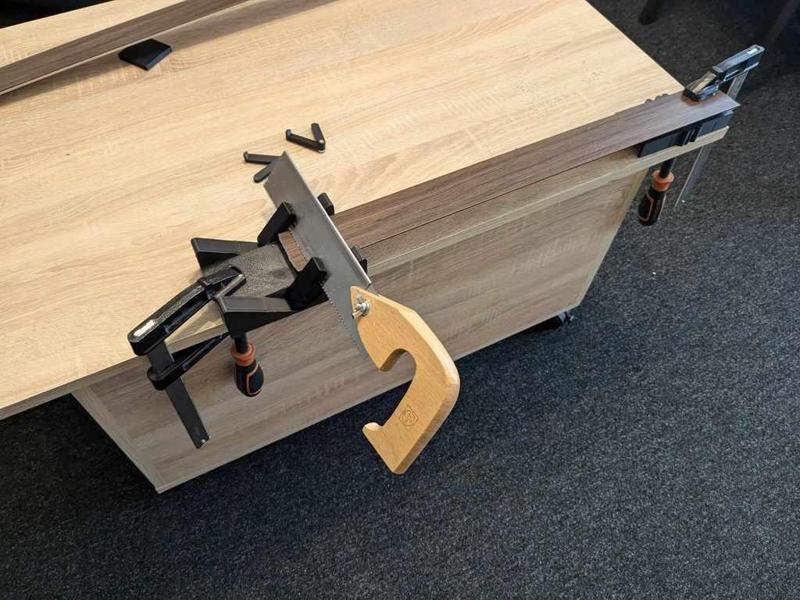 Adjustable miter box