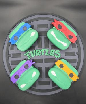 Blokkheadz TMNT Manhole Cover Display