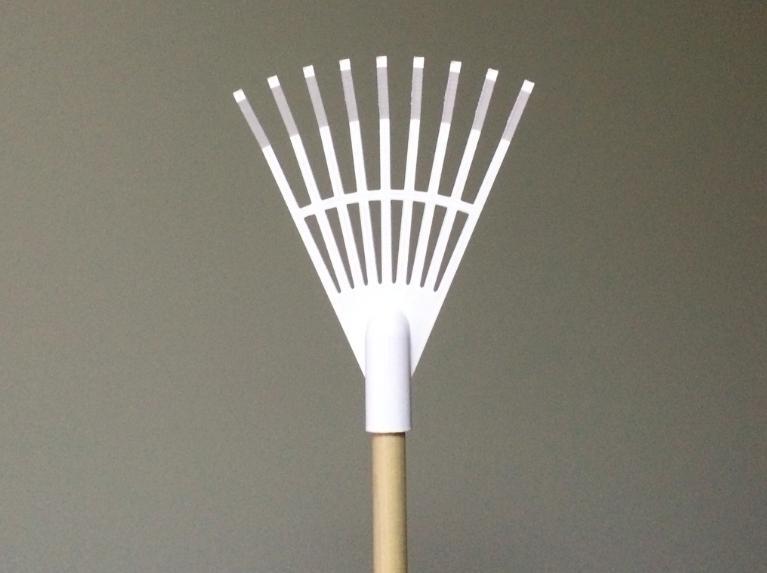 Hand rake