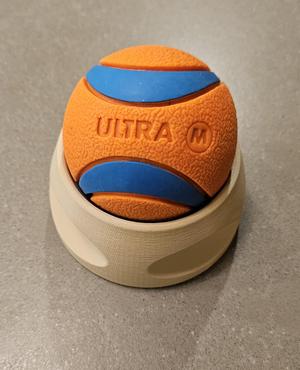 Dog Ball Holder. Chuckit Ultra XL