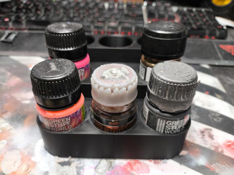 9 big paint bottle holder
