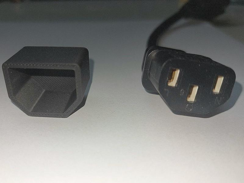 Cold-device plug protective cap