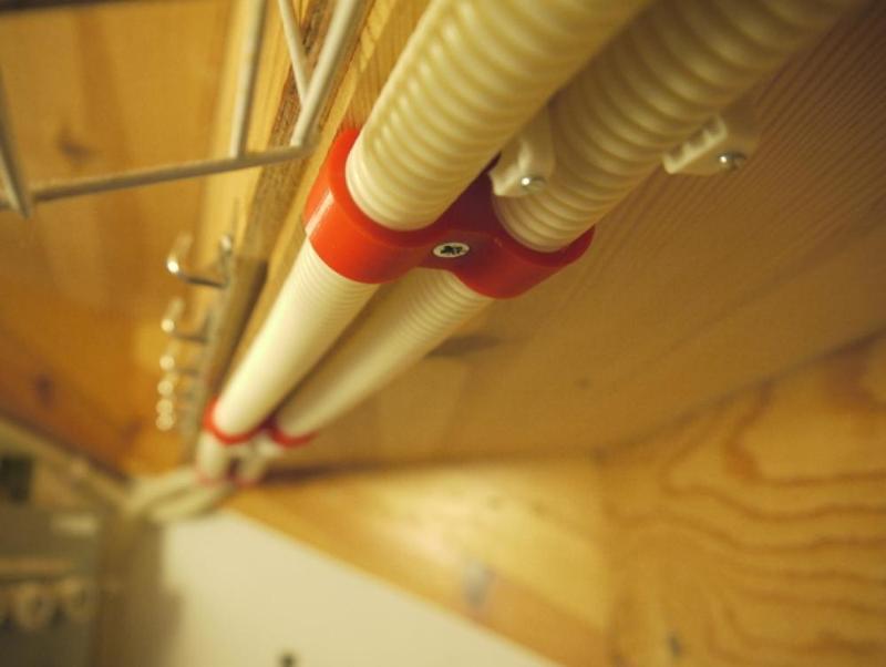 20mm PVC pipe screw clips