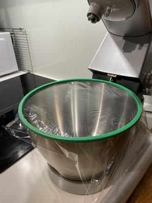 Plastic wrap holder for kenwood chef