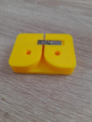 PET Bottle cutter with pencil sharpener blade