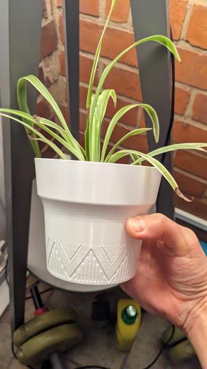 Mountain pattern plant pot