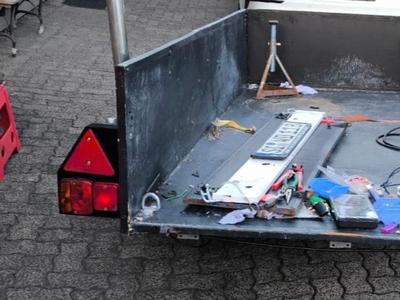 Universal Light Carrier for Trailers