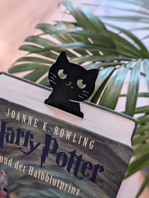 Cute cat bookmark