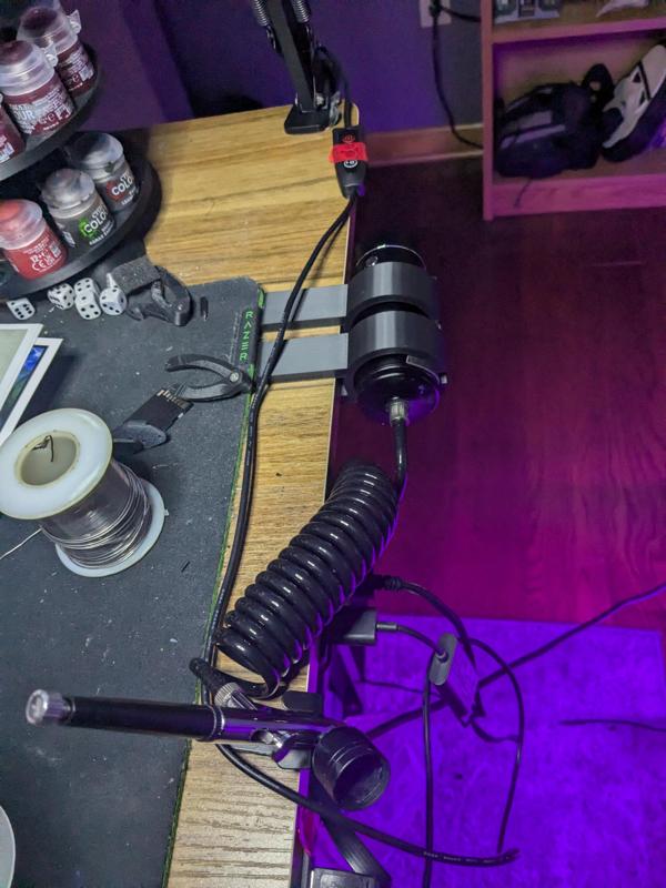 Airbrush compressor desk mount
