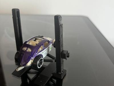 car lift hotwheels 1:64