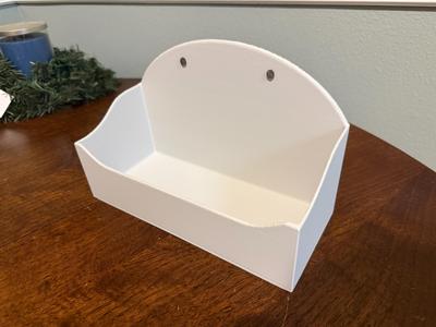 Customizable Wall Shelf (Bucket-Style)