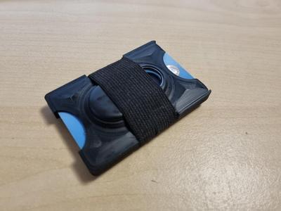 Slim Smart Wallet 2 with SAMSUNG Smarttag 2