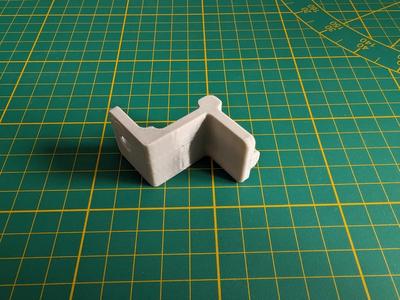Battery fixing plate for Aprilia RSV / Tuono