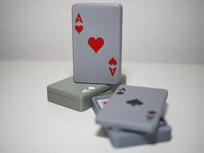 Elegant Skat Card Case with Hidden Magnets