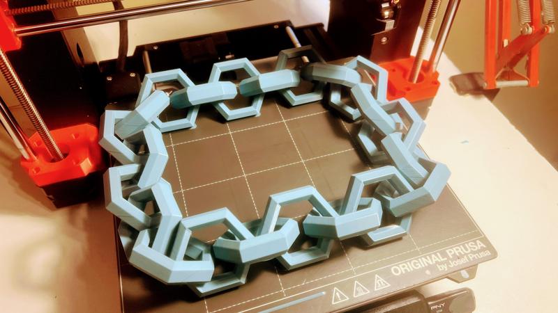 Chain Links: Decoration, Necklace or Musical Instrument?