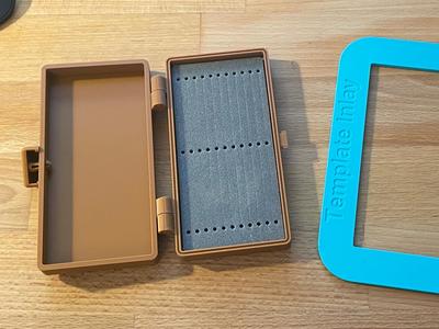 Small fly box