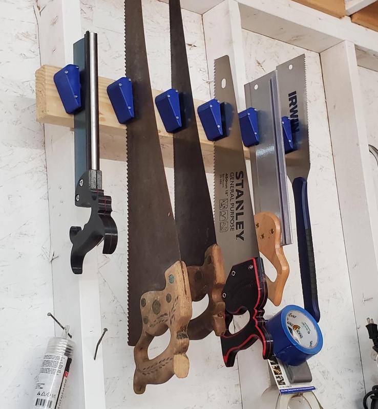 Saw Hanger