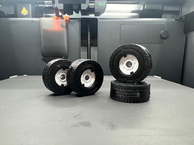 Bambu Lab CyberBrick TPU Tire Replica