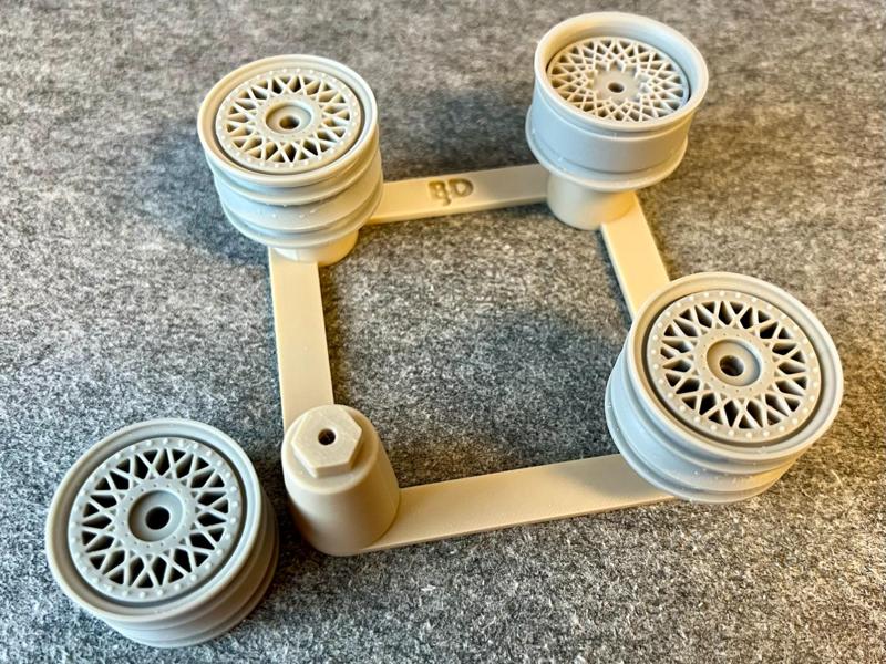 RC wheel paint stand