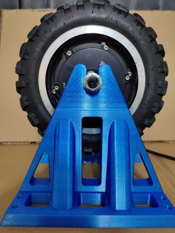 Motor bench for e-scooter.