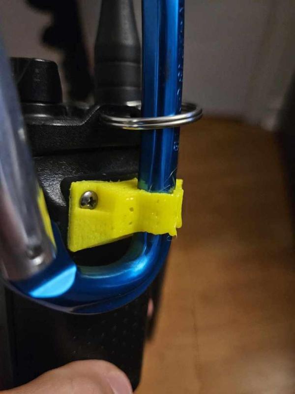 uv-13 pro carabiner loop [TPU]