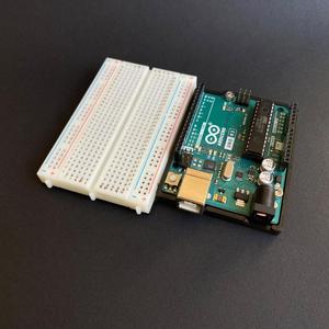 Yet another Arduino UNO holder