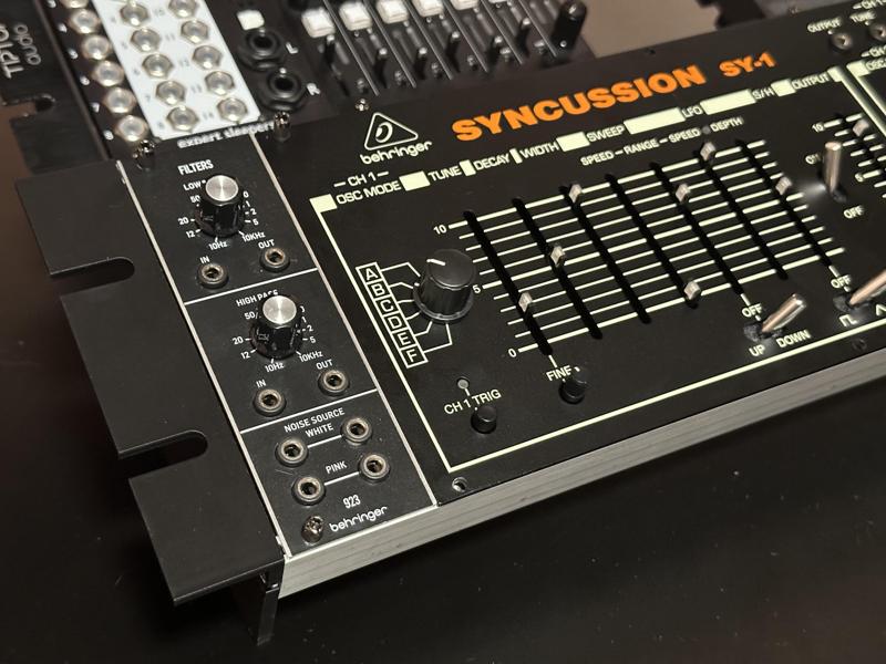 Slim 3U Eurorack 19" Rack Ears for Synthrotek Rails / Standalone Open Frame