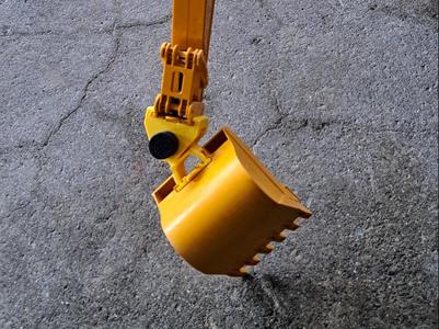 Bruder Excavator Swinging Bucket Adapter