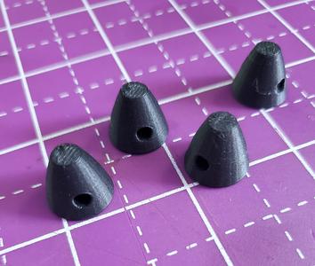 Plaque standoffs
