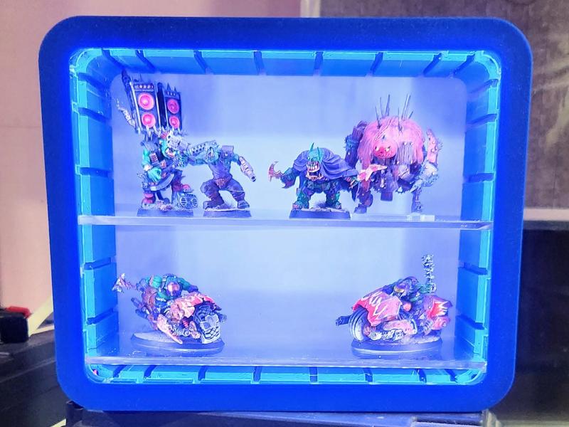 Lighted Display Case for Miniatures