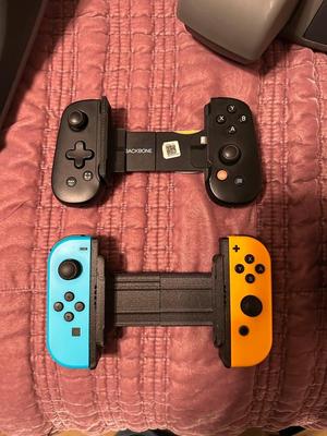 Telescopic Joycon Phone Controller (Joybone One)